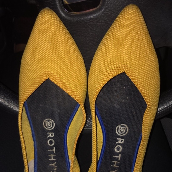 Rothy’s marigold points - Picture 1 of 2